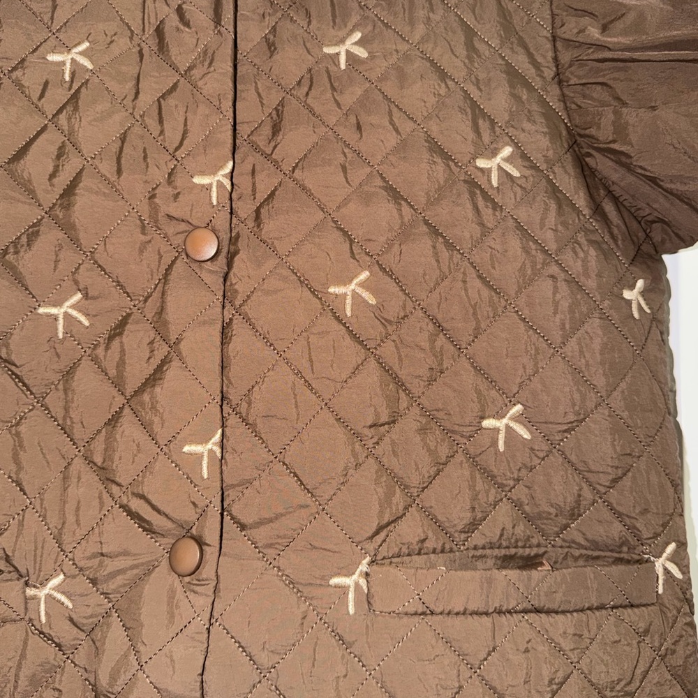 Women's size medium Homebody‎ Brown Quilted Vest with Ruffle Sleeves bow design - Picture 3 of 5